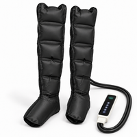 Deux bottes de pressothérapie PRESSIO ONE Lite et leur boîtier — fond blanc